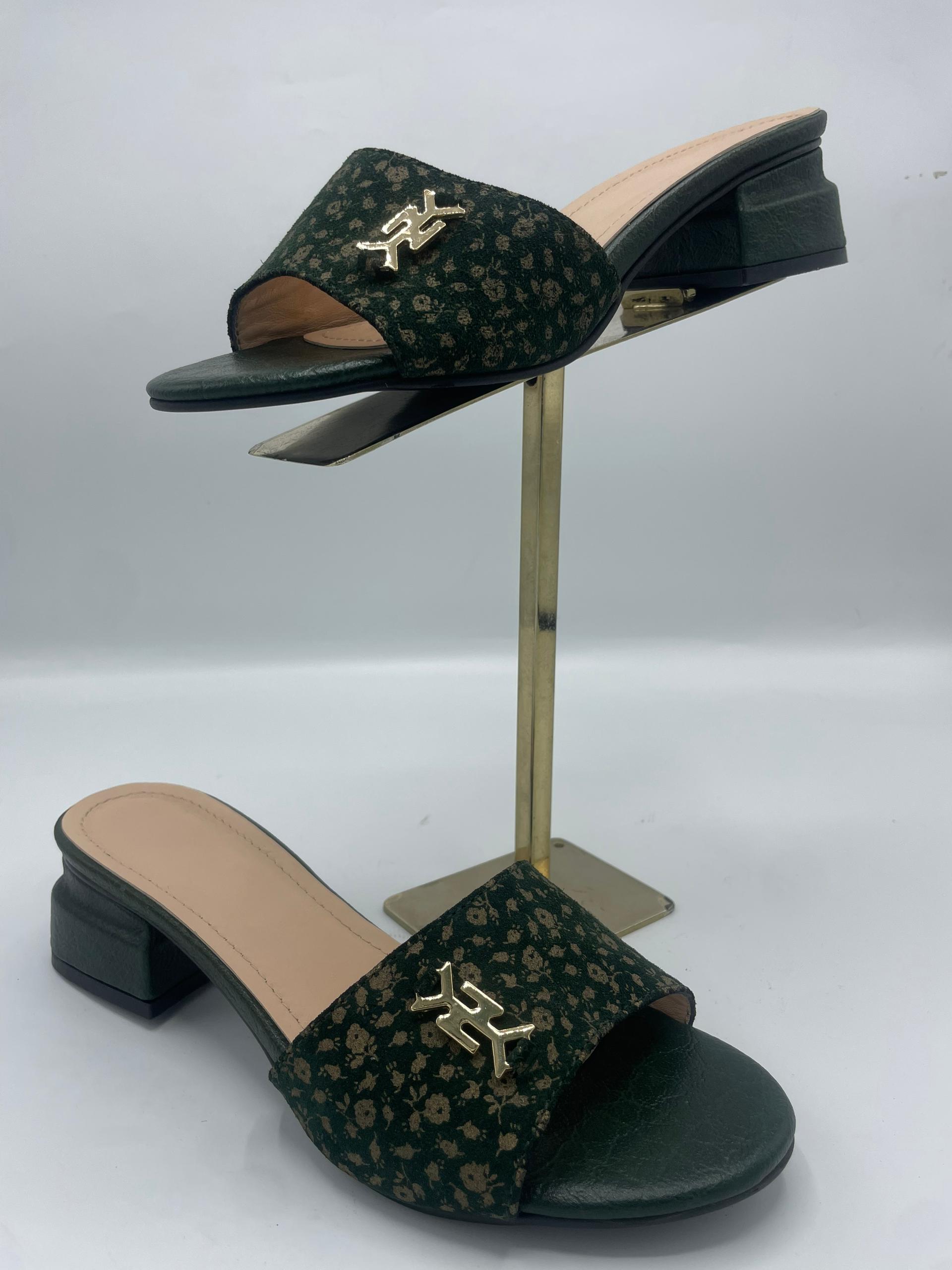 TALONS CARRÉS