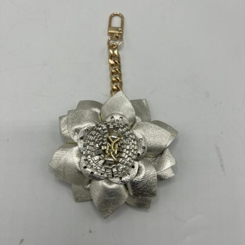 ACCROCHE NC FLEURETTE
